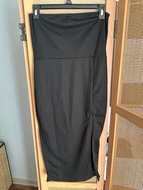 PrettyLittleThing Black Midi Pencil Skirt with Side Ruched Slit